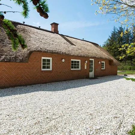 Vakantiehuis Six-bedroom Holiday In Ulfborg 4