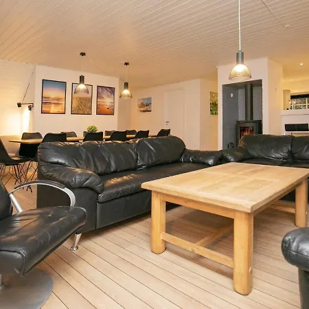 Six-bedroom Holiday In Ulfborg 4 Vakantiehuis Husby